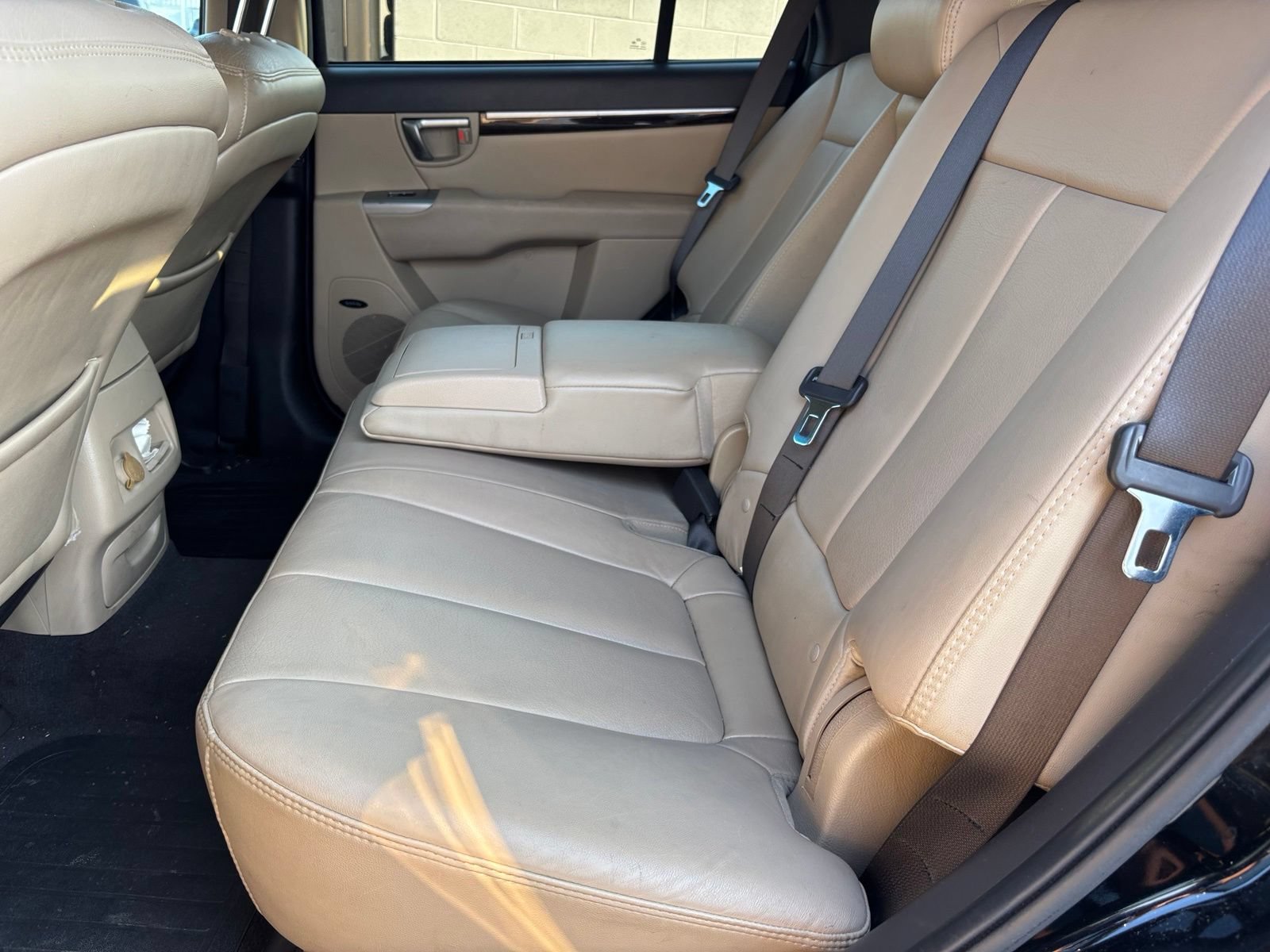 Used 2011 Hyundai Santa Fe Limited w/ Navigation Pkg 4 FWD image 14