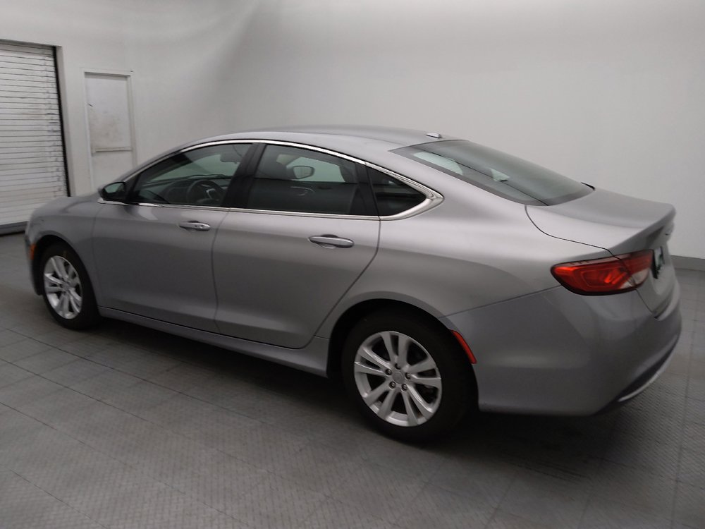Used 2015 Chrysler 200 Limited w/ Convenience Group FWD image 3