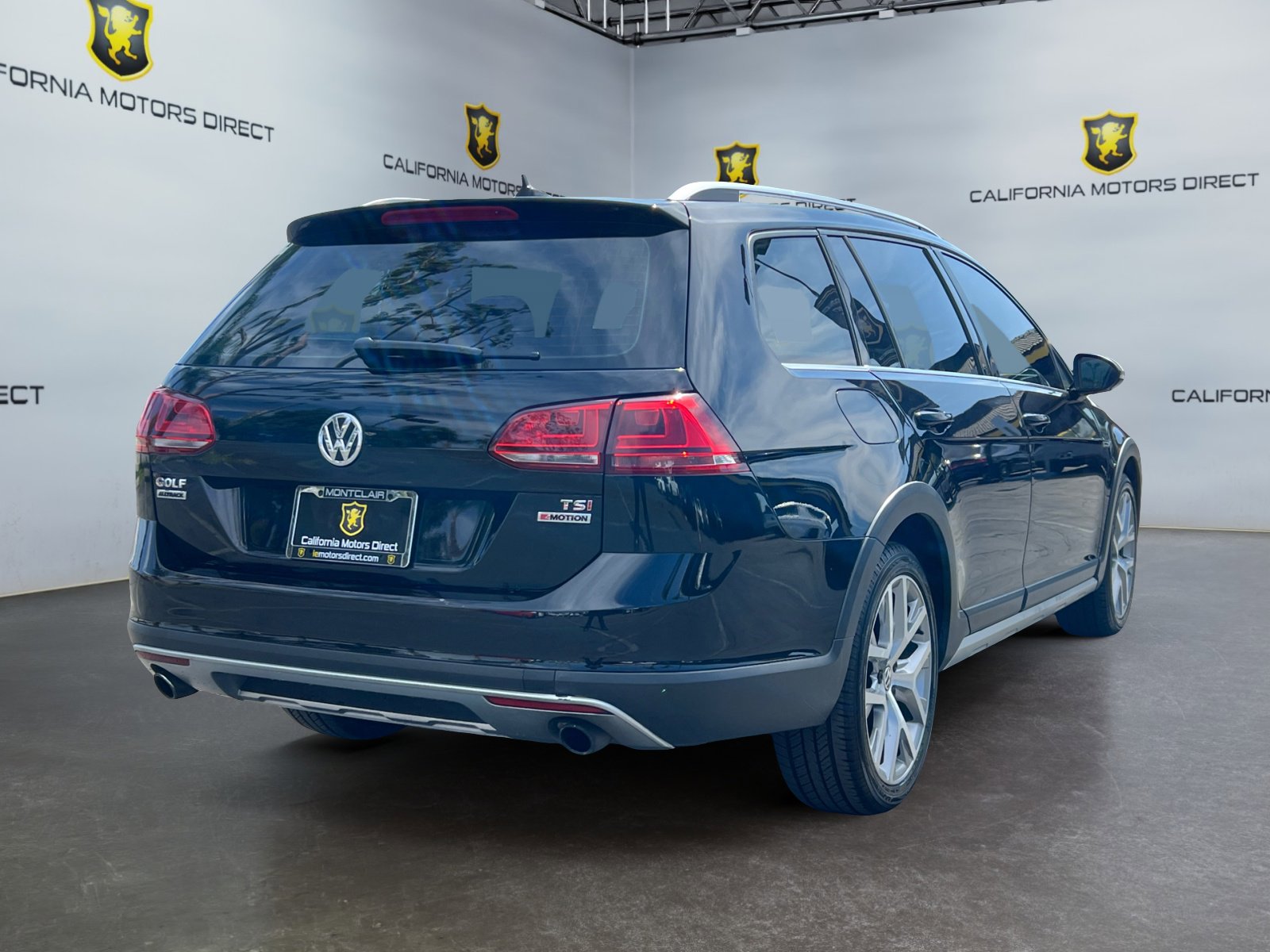 Used 2017 Volkswagen Golf Alltrack SEL image 5
