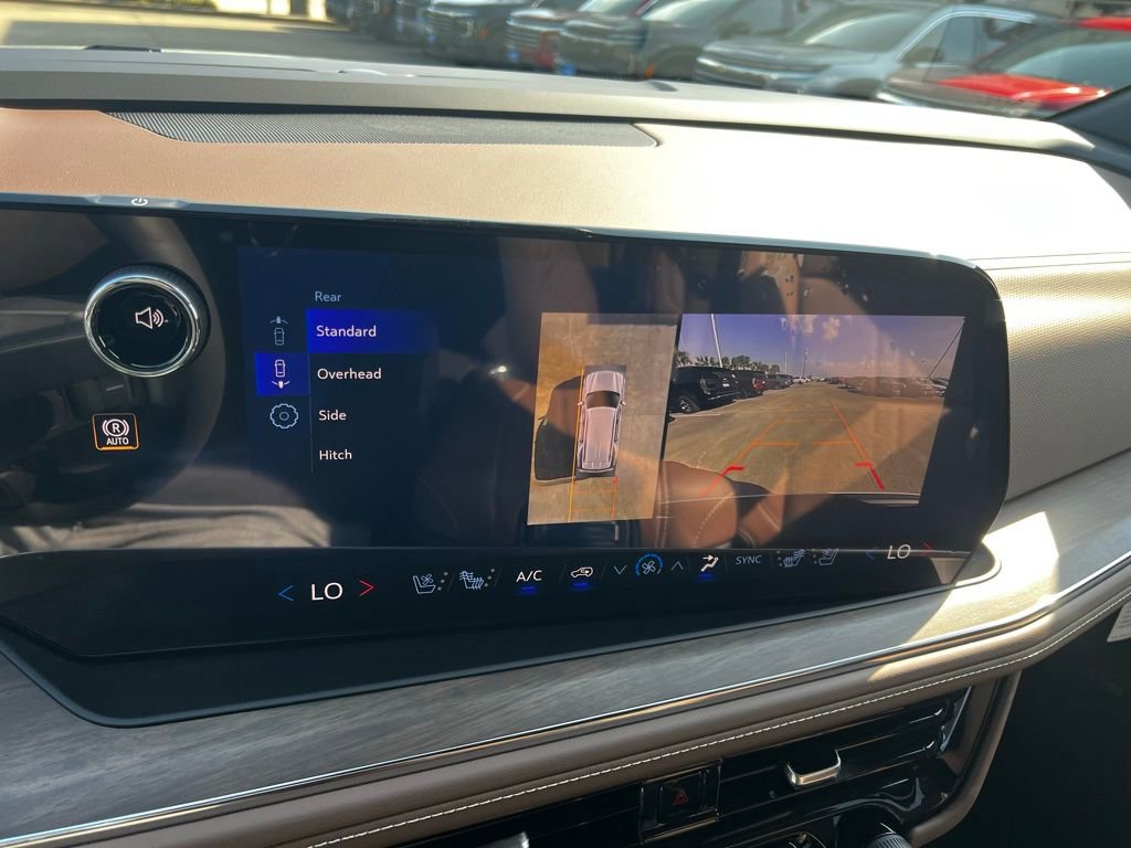 New 2026 Chevrolet Tahoe High Country w/ Sun And Tow Package RWD image 32