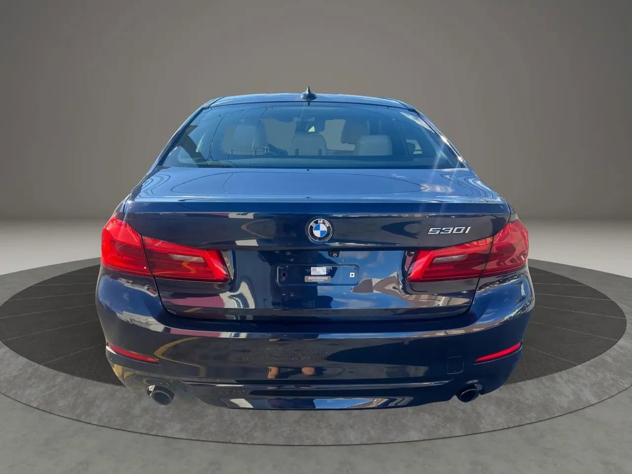 Used 2017 BMW 530i w/ Premium Package image 6