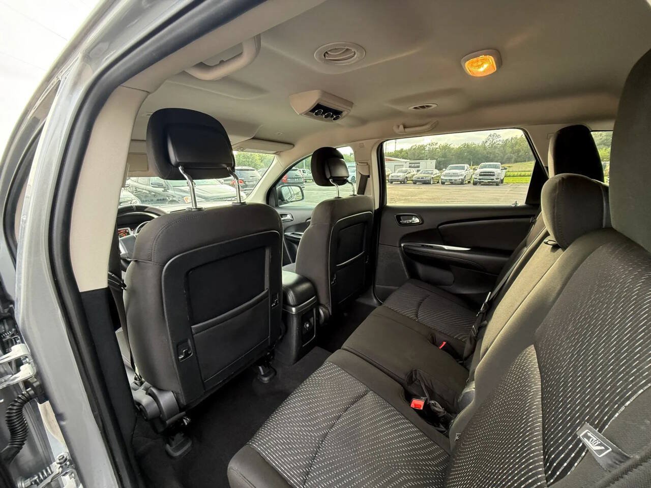 Used 2020 Dodge Journey SE w/ SE Popular Equipment Group FWD image 9