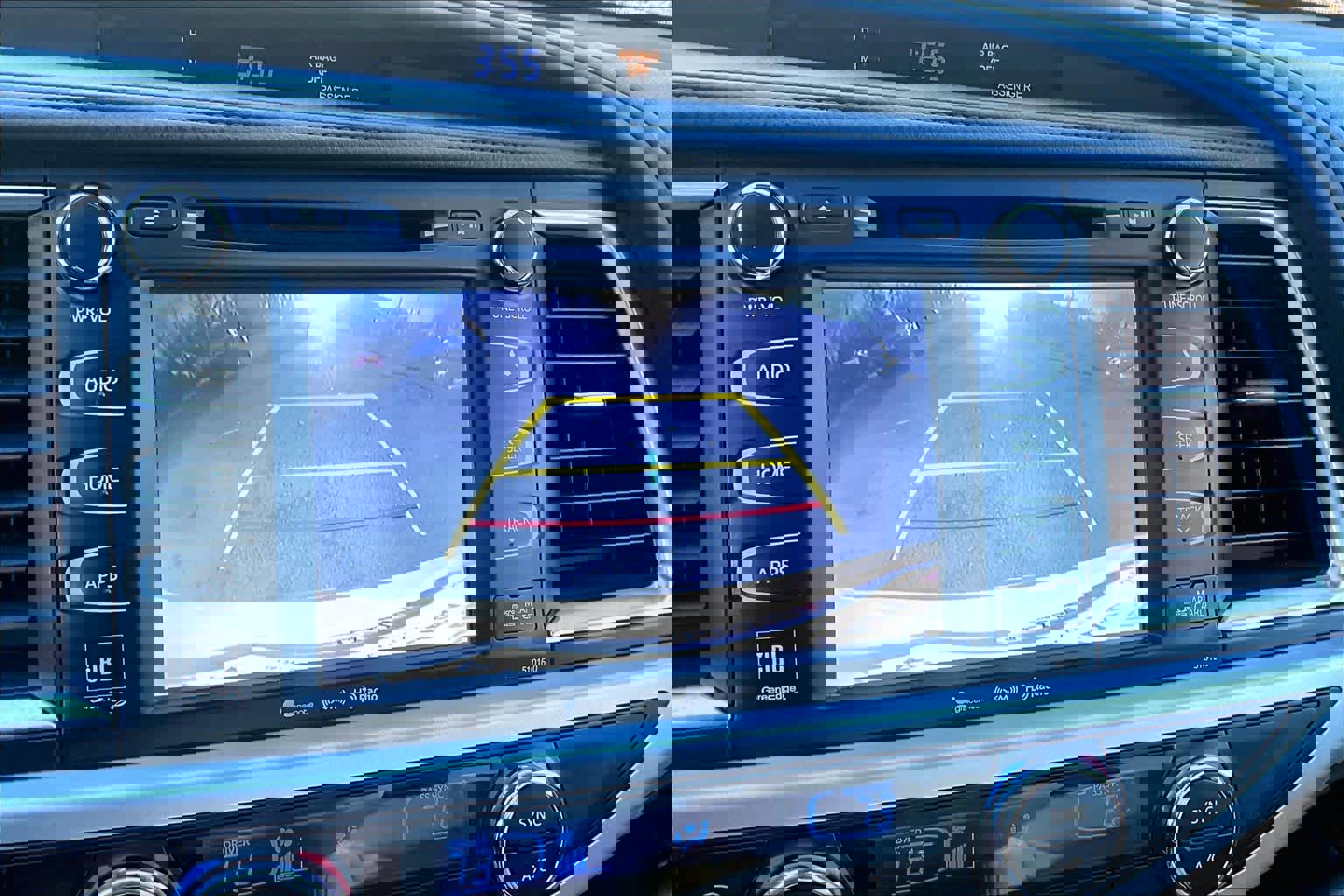 Used 2016 Toyota Highlander Limited image 27