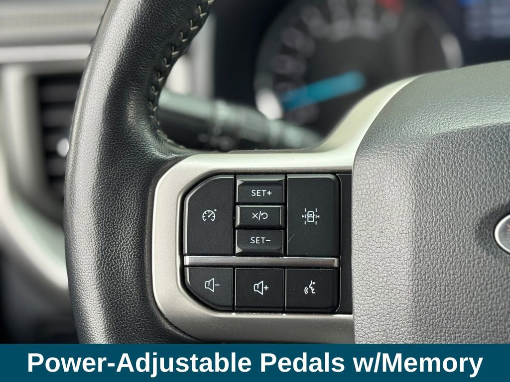 Used 2024 Ford Expedition XLT AWD/4WD image 10