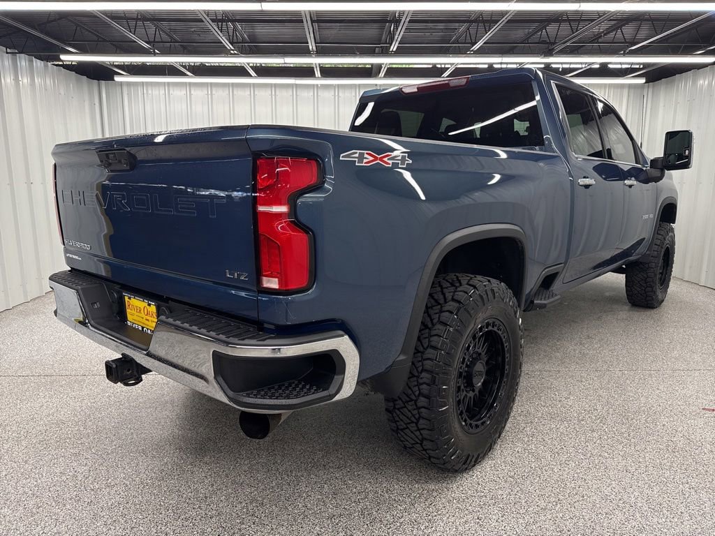 Used 2026 Chevrolet Silverado 3500 LTZ AWD/4WD image 6