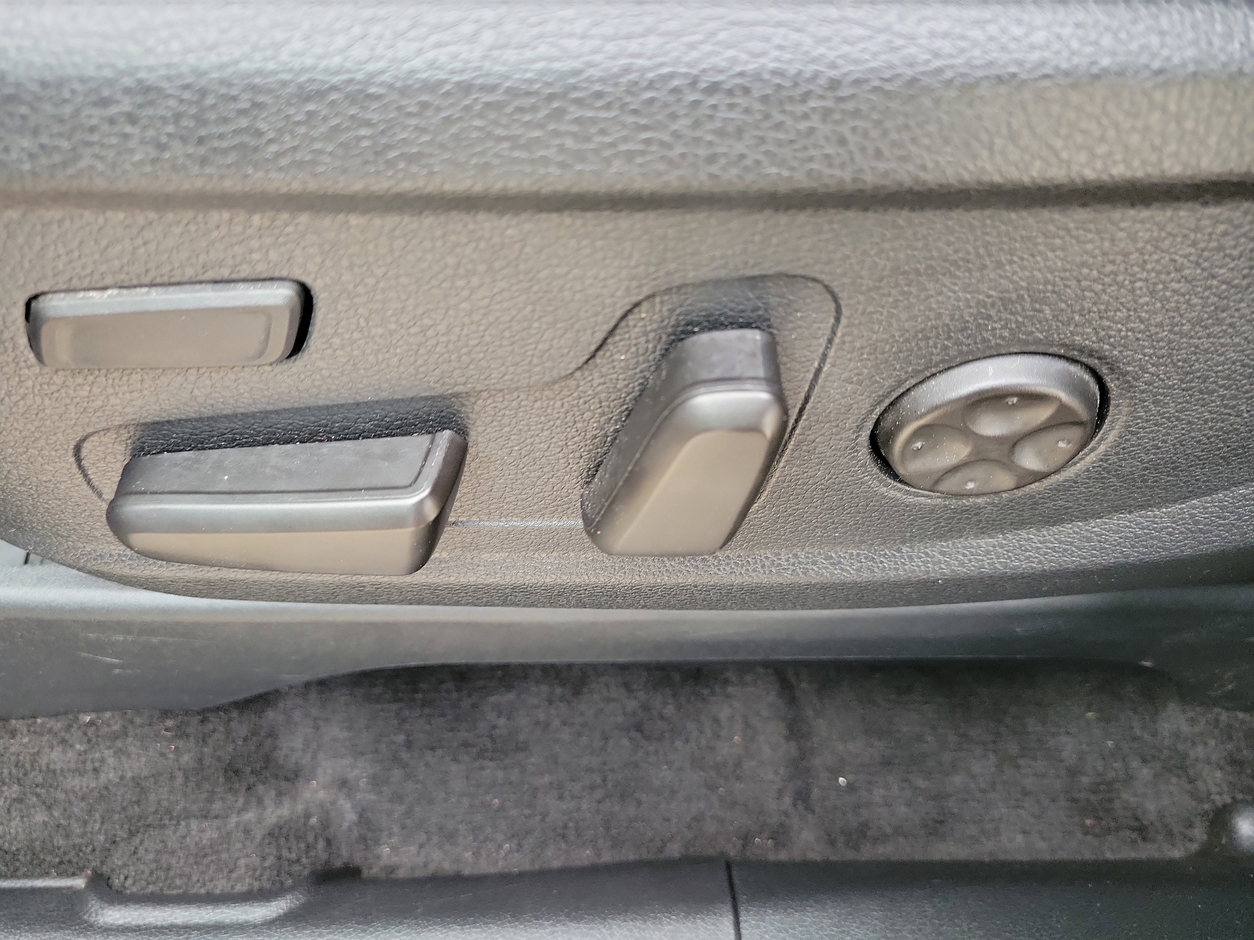 Used 2020 Hyundai Palisade Limited image 20