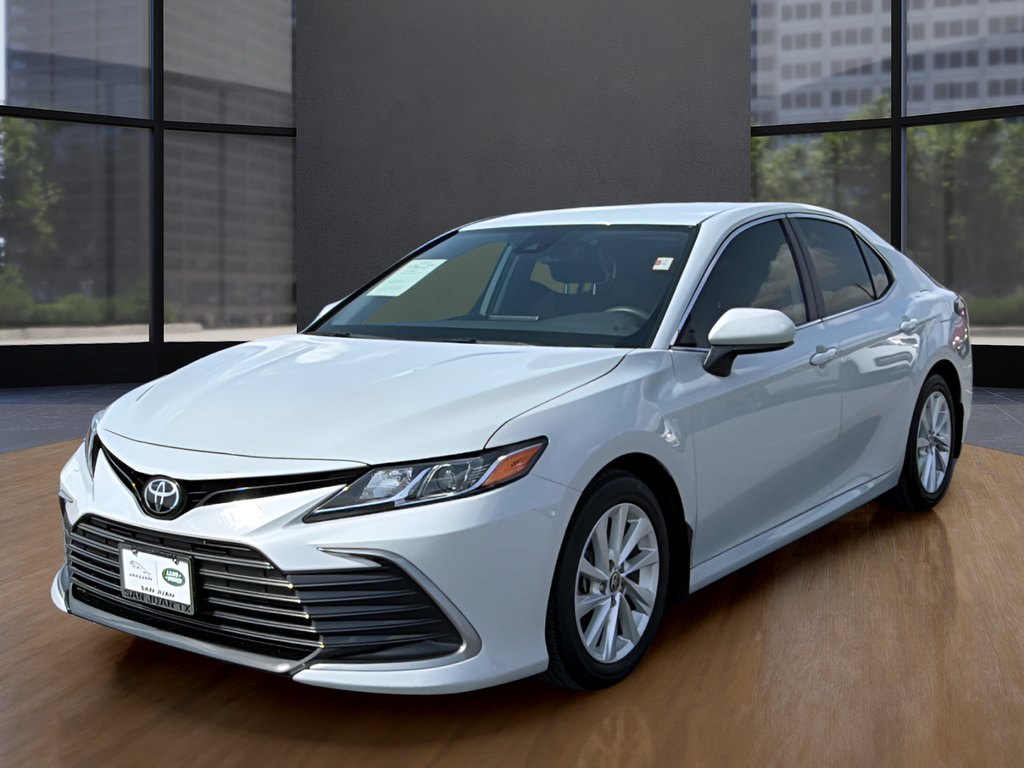 Used 2024 Toyota Camry LE FWD image 12