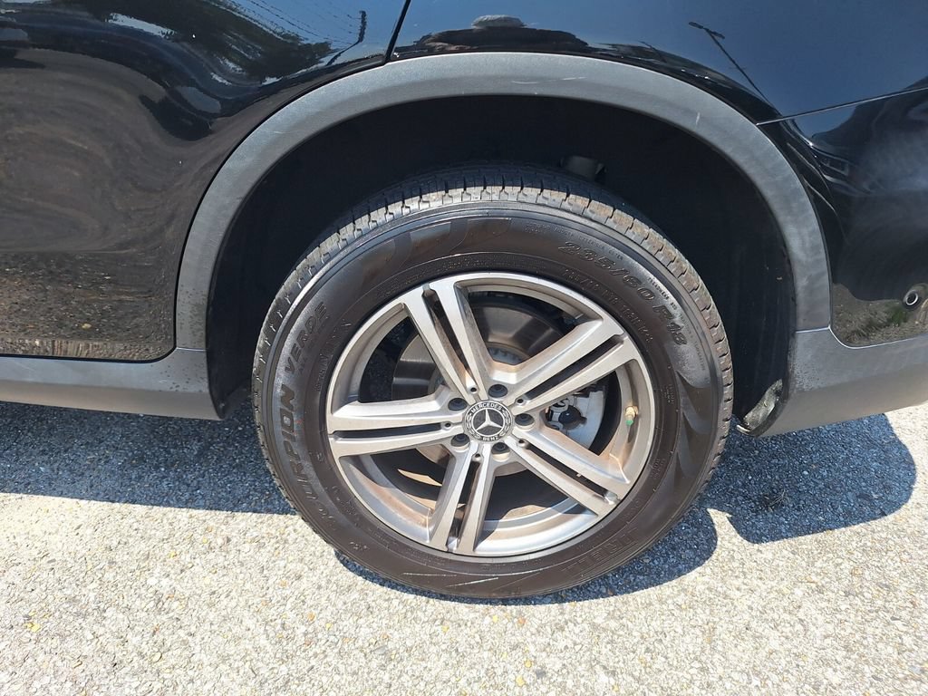 Used 2021 Mercedes-Benz GLC 300 image 22