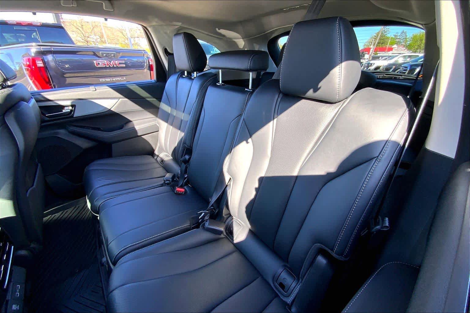 Used 2023 Acura MDX SH-AWD w/ Technology Package image 21