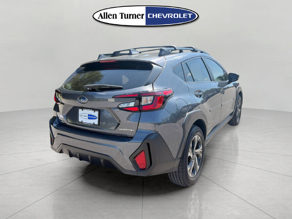 Used 2025 Subaru Crosstrek 2.5i Premium AWD/4WD image 4