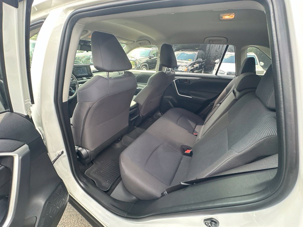 Used 2019 Toyota RAV4 LE w/ All Weather Liner Package AWD/4WD image 22