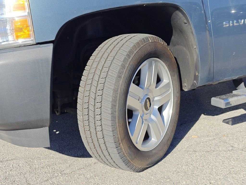 Used 2013 Chevrolet Silverado 1500 W/T image 32