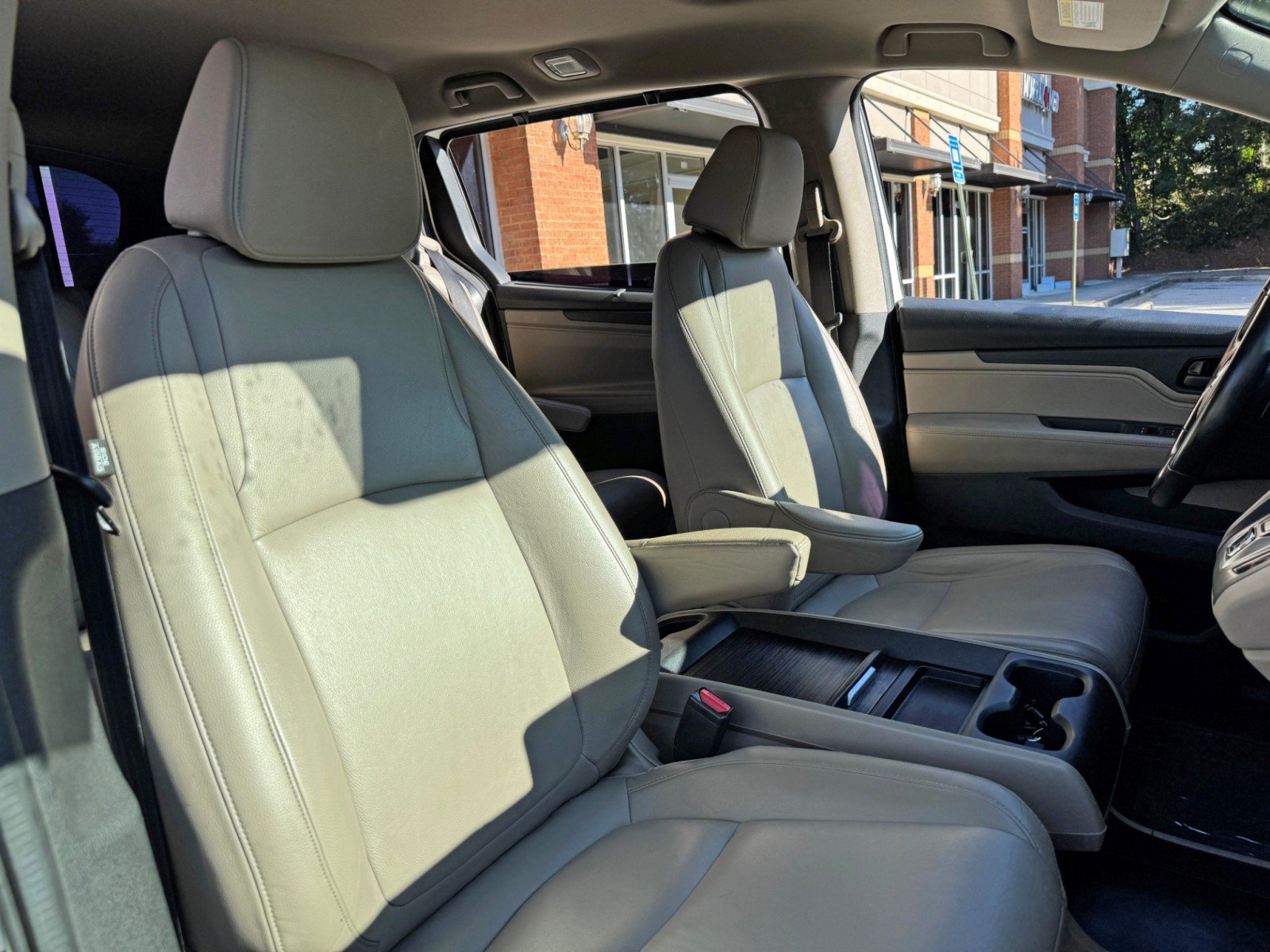 Used 2018 Honda Odyssey EX-L image 33