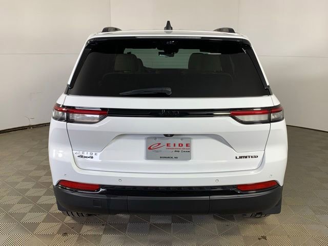 Used 2023 Jeep Grand Cherokee Limited w/ Luxury Tech Group II AWD/4WD image 8