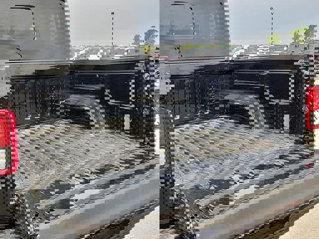 Used 2021 Jeep Gladiator Rubicon image 11