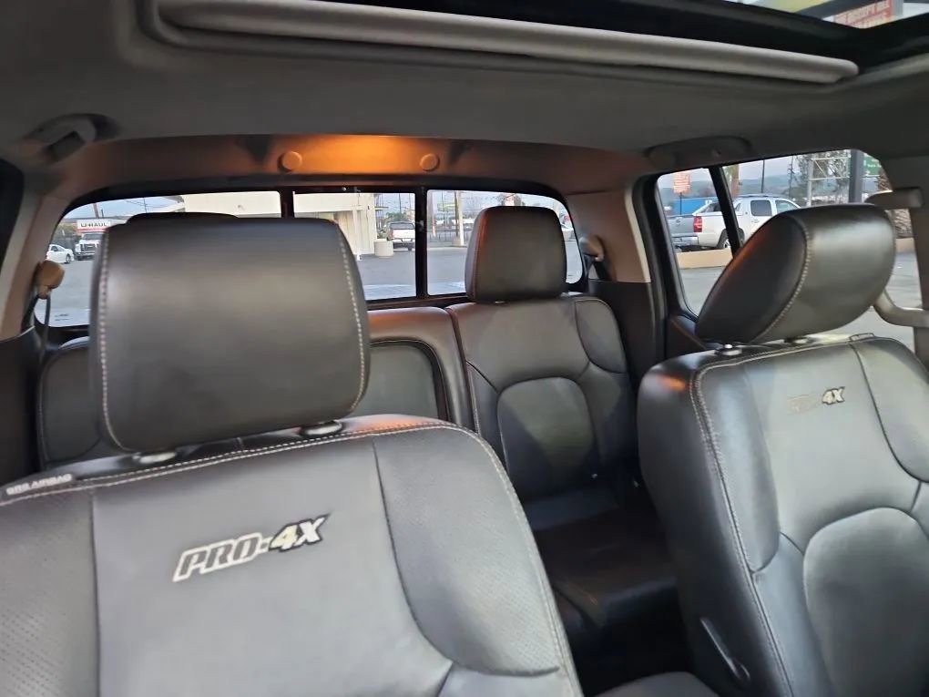 Used 2014 Nissan Frontier PRO-4X w/ Pro-4x Luxury Package AWD/4WD image 15