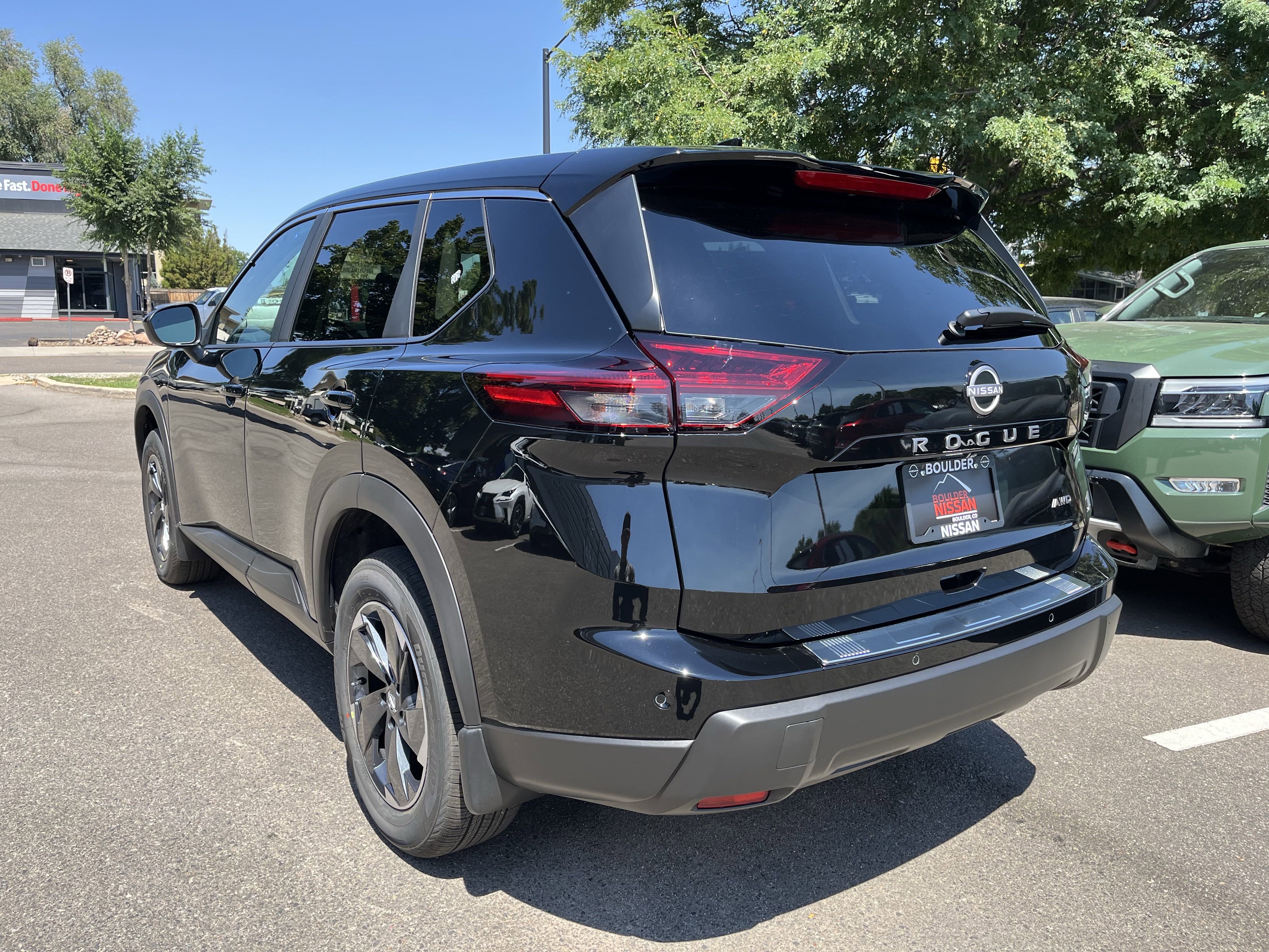 New 2026 Nissan Rogue SV image 5
