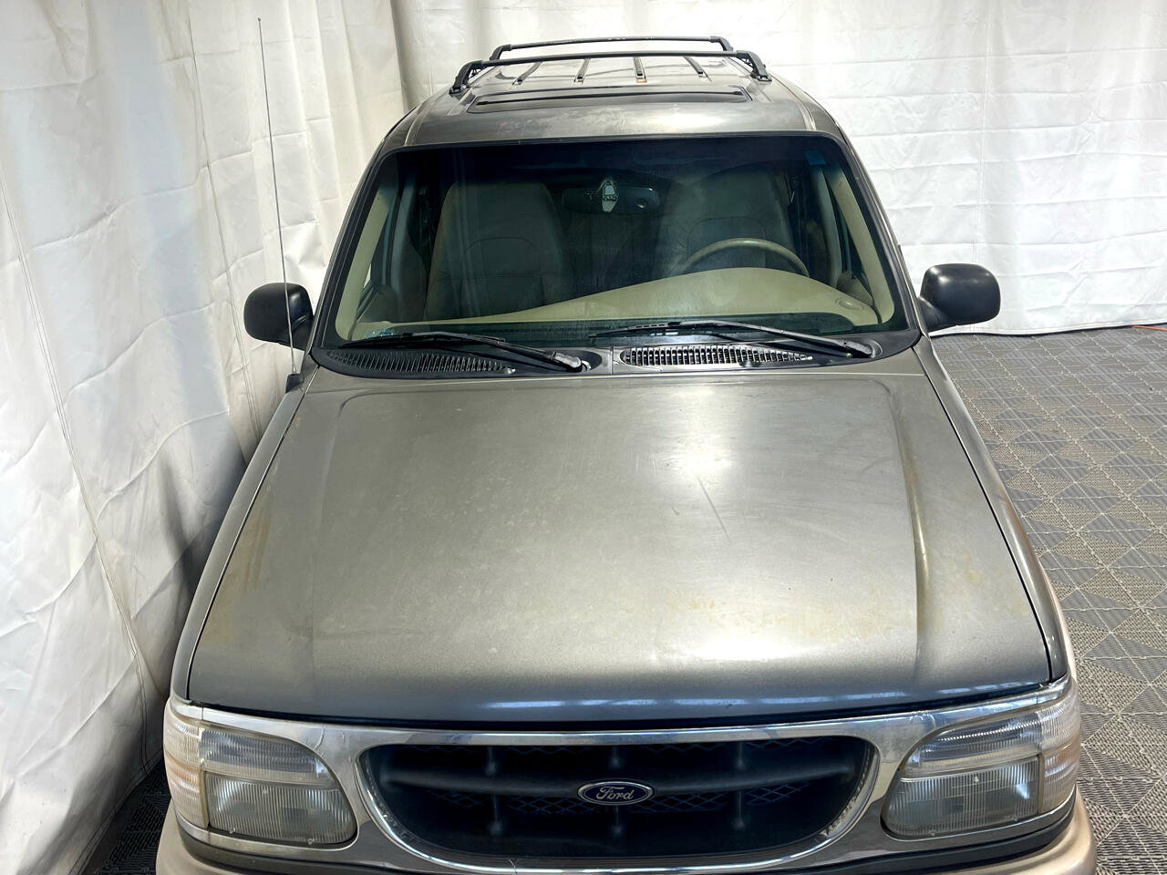 Used 2000 Ford Explorer Eddie Bauer image 3