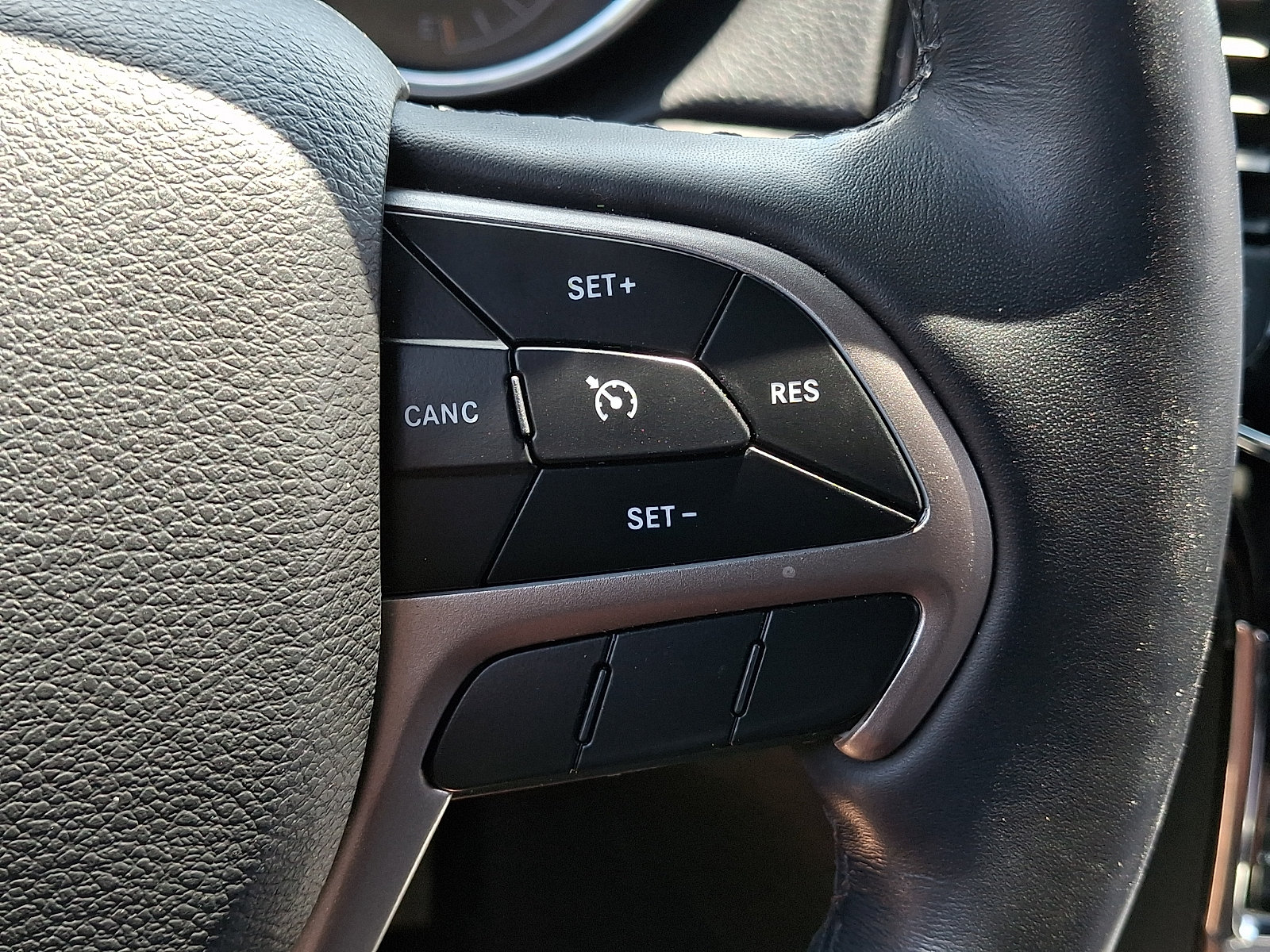 Used 2022 Jeep Grand Cherokee Laredo X AWD/4WD image 27