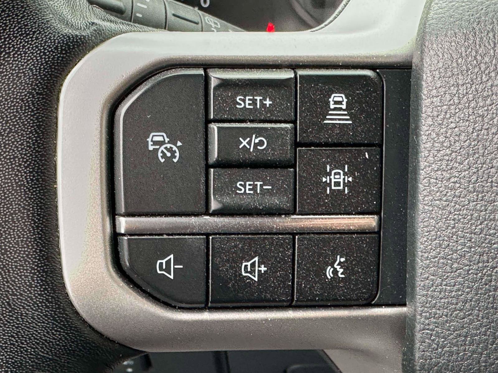 Certified 2023 Ford Expedition Limited image 21