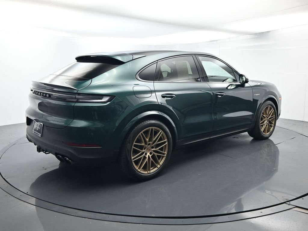Certified 2025 Porsche Cayenne S AWD/4WD image 15