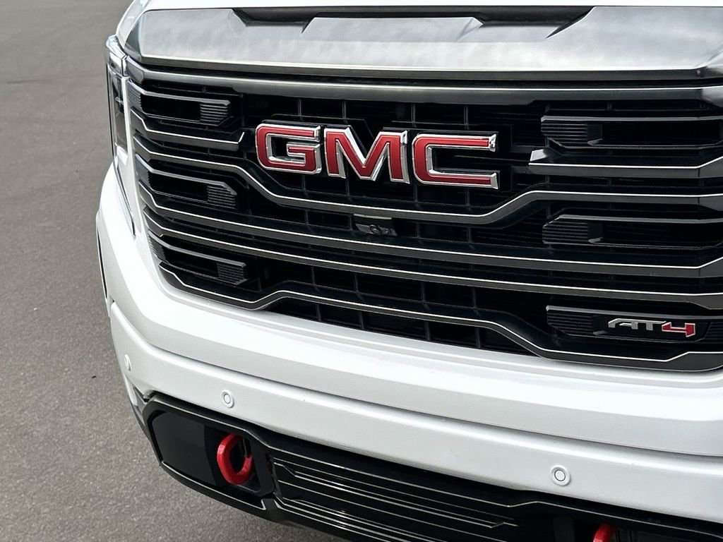Used 2024 GMC Sierra 1500 AT4 w/ Technology Package AWD/4WD image 30