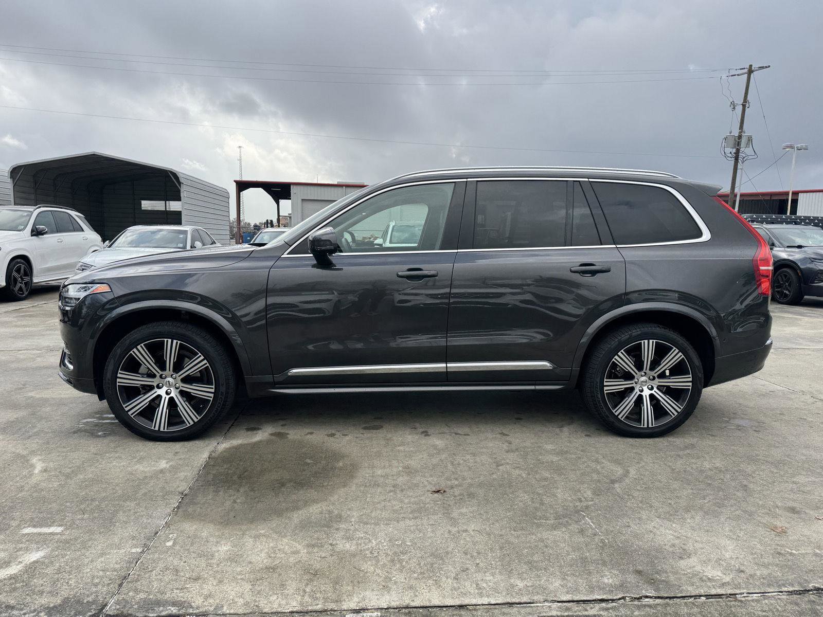 Used 2024 Volvo XC90 B6 Ultimate w/ Protection Package image 16