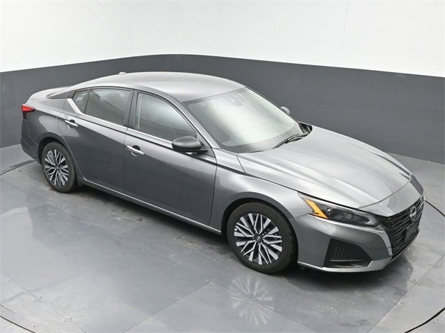 Used 2025 Nissan Altima 2.5 SV image 31