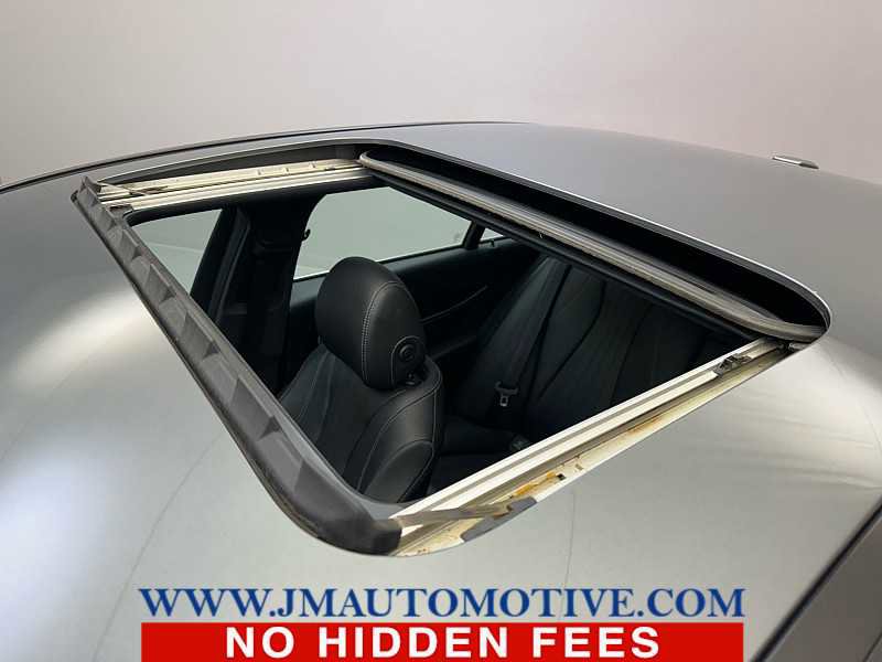 Used 2018 Mercedes-Benz E 300 4MATIC image 11