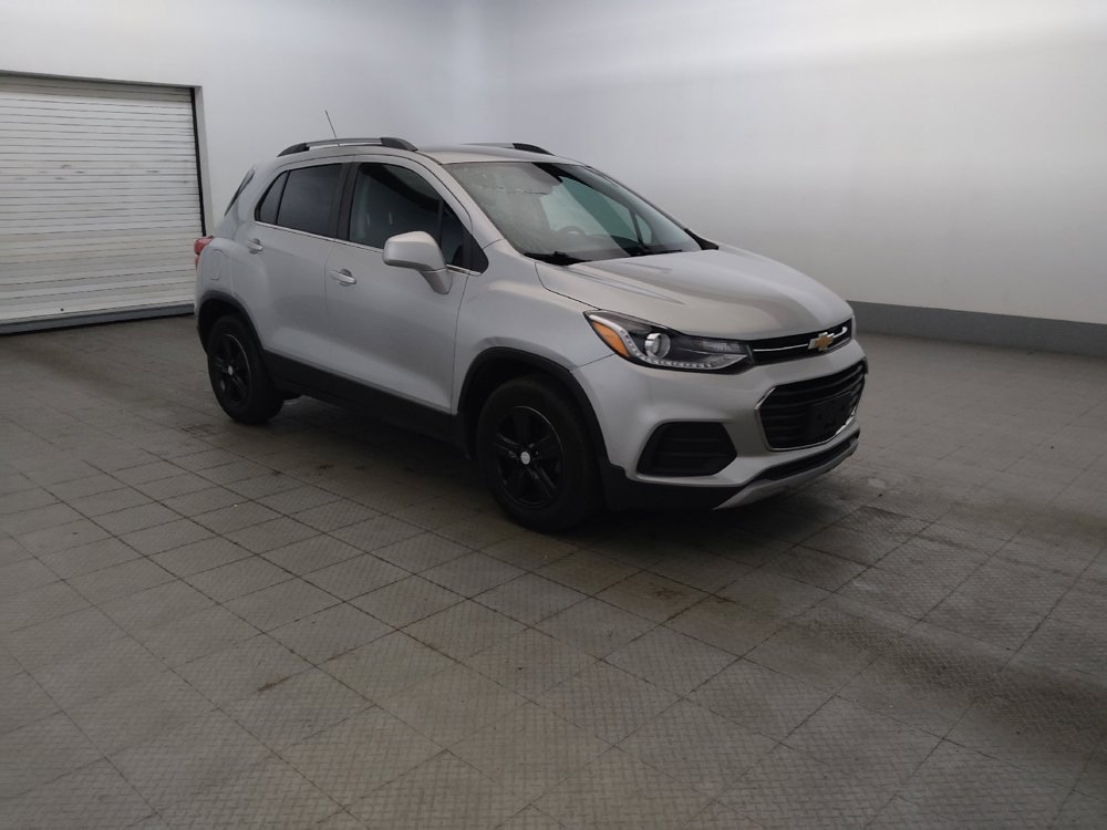 Used 2020 Chevrolet Trax LT FWD image 11