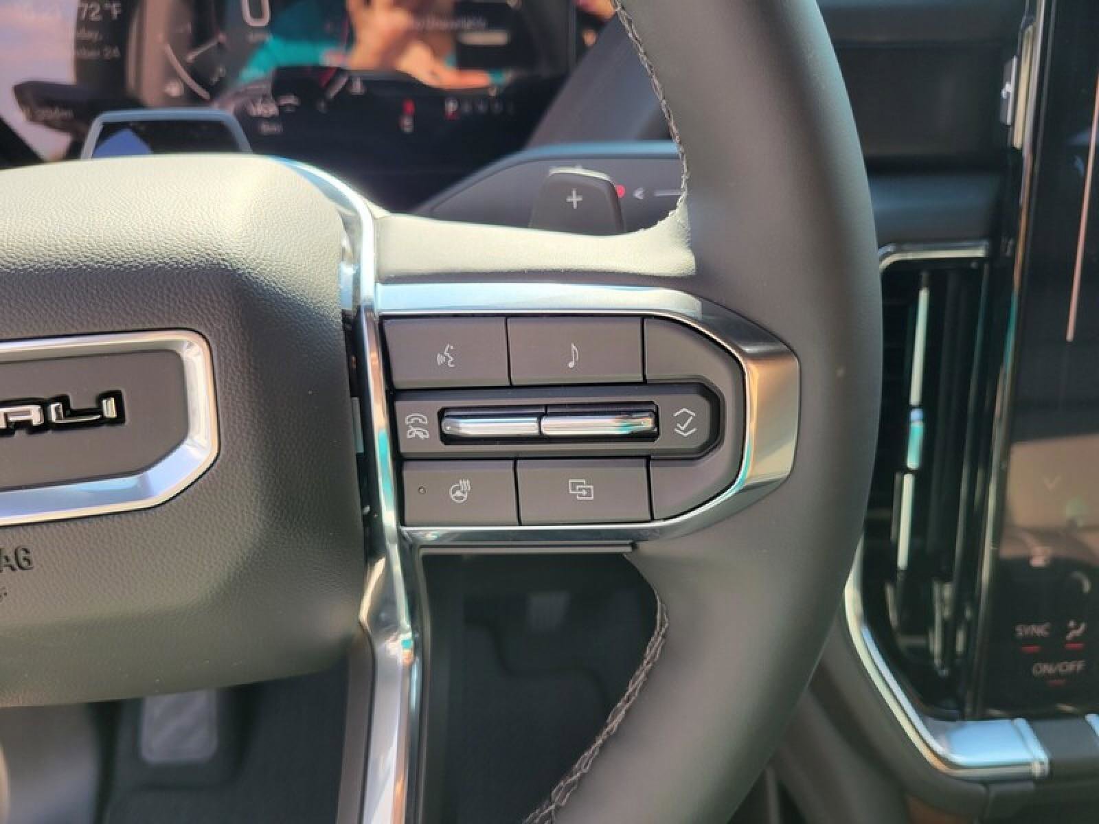 New 2026 GMC Yukon XL Denali image 18