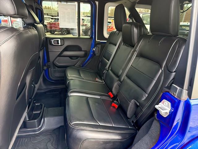 Used 2020 Jeep Wrangler Unlimited Sahara image 20