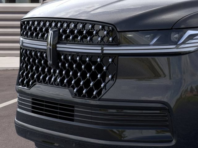 New 2026 Lincoln Navigator Black Label AWD/4WD image 17