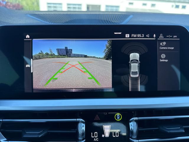 Used 2019 BMW 330i Sedan w/ Premium Package RWD image 26