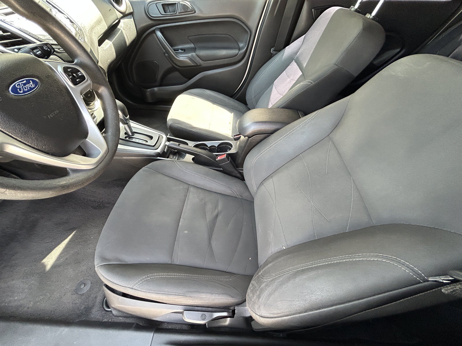 Used 2019 Ford Fiesta SE FWD image 13