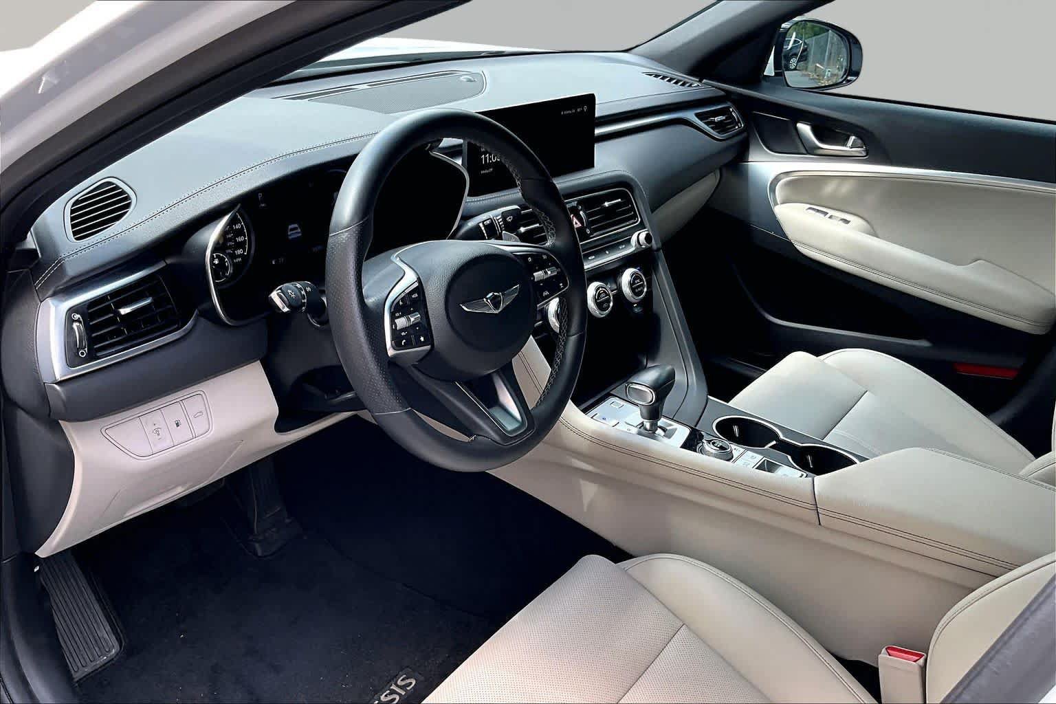 Used 2023 Genesis G70 2.0T RWD image 18