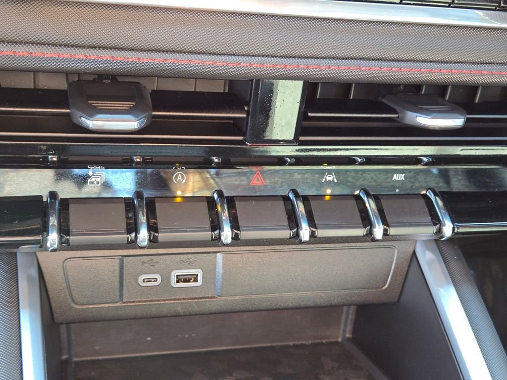 Certified 2024 Chevrolet Colorado Z71 w/ Z71 Convenience Package 2 image 23