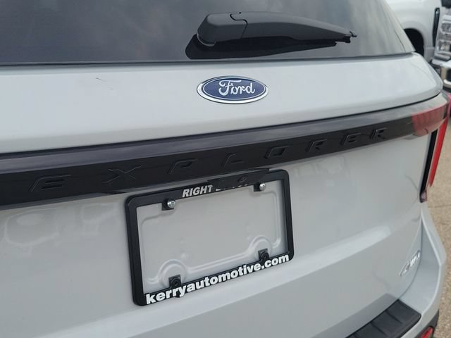 New 2026 Ford Explorer ST-Line w/ ST-Line Street Pack AWD/4WD image 6