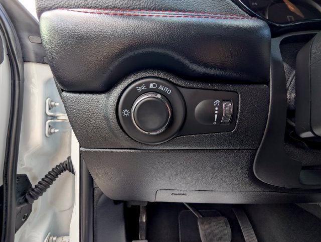 Used 2025 Dodge Durango R/T AWD/4WD image 19