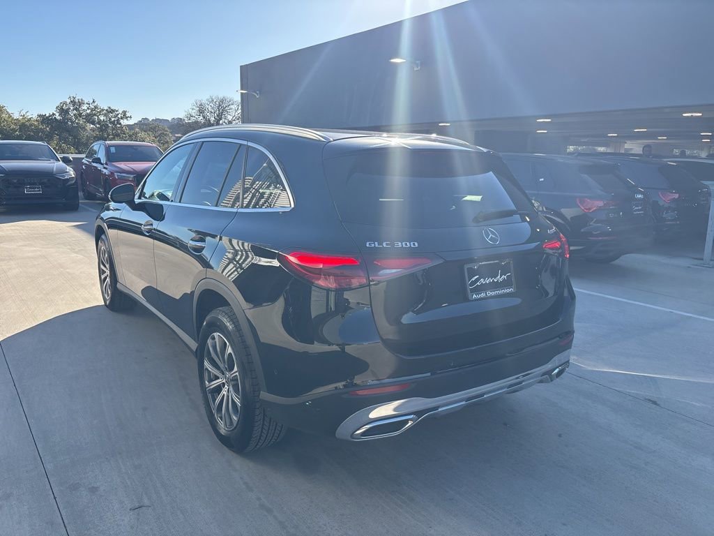 Used 2024 Mercedes-Benz GLC 300 4MATIC image 8