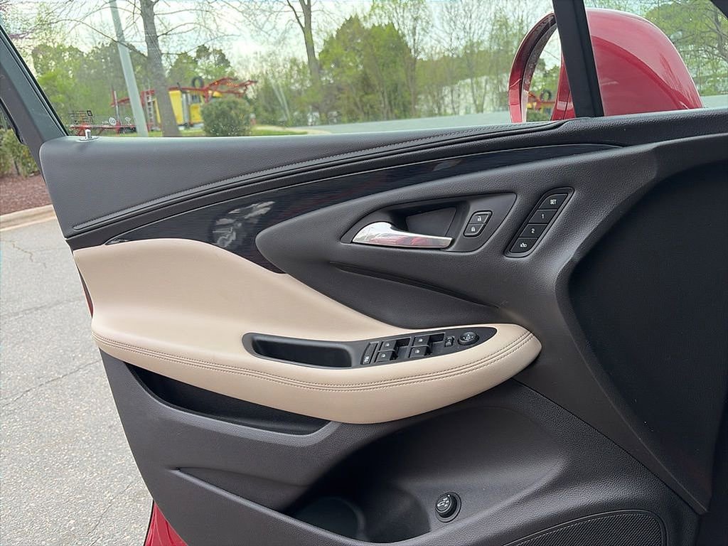 Used 2017 Buick Envision Premium image 15