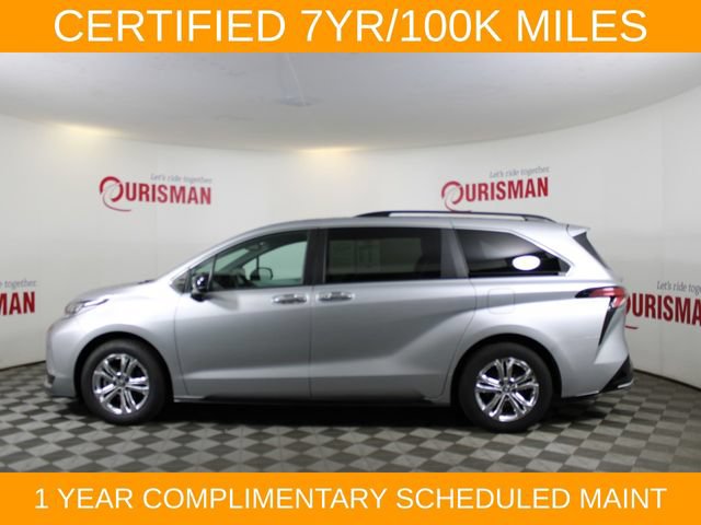Used 2023 Toyota Sienna XSE AWD/4WD image 6