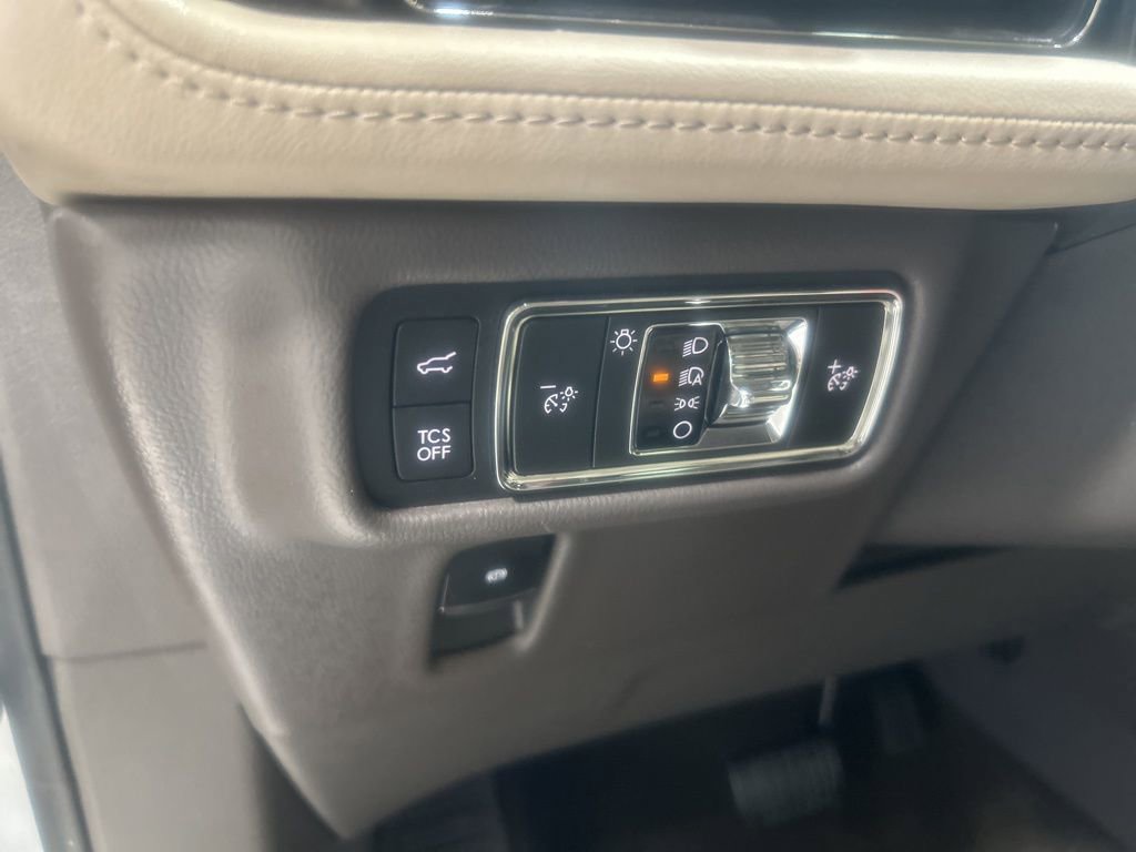 Certified 2022 Lincoln Nautilus Reserve image 13