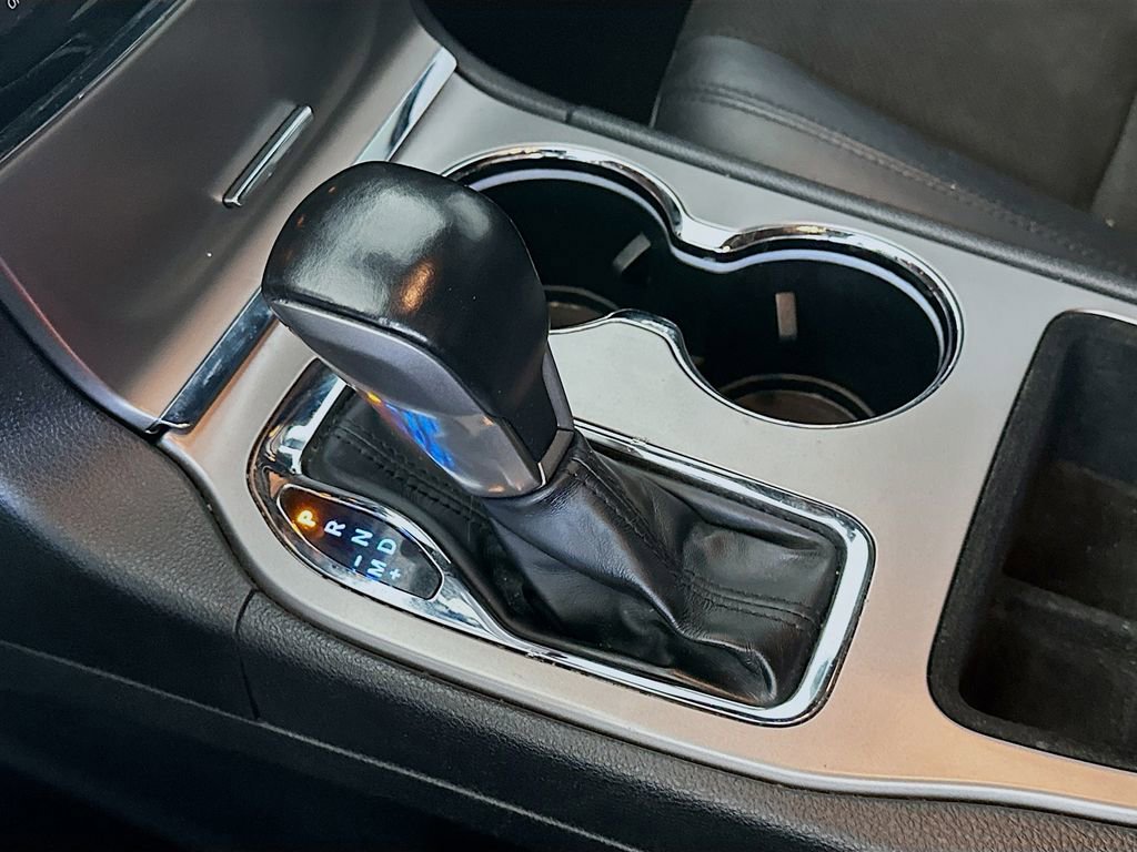 Used 2020 Jeep Grand Cherokee Altitude image 16