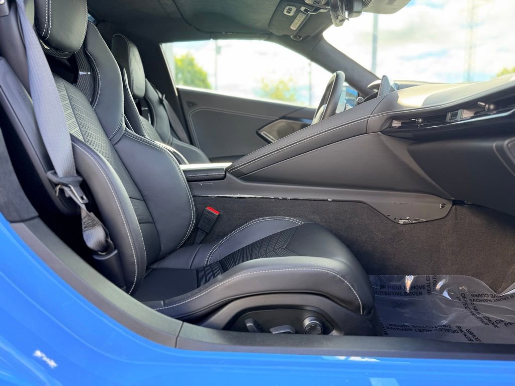 Used 2024 Chevrolet Corvette Stingray Premium Conv w/ Stealth Interior Trim Package image 15