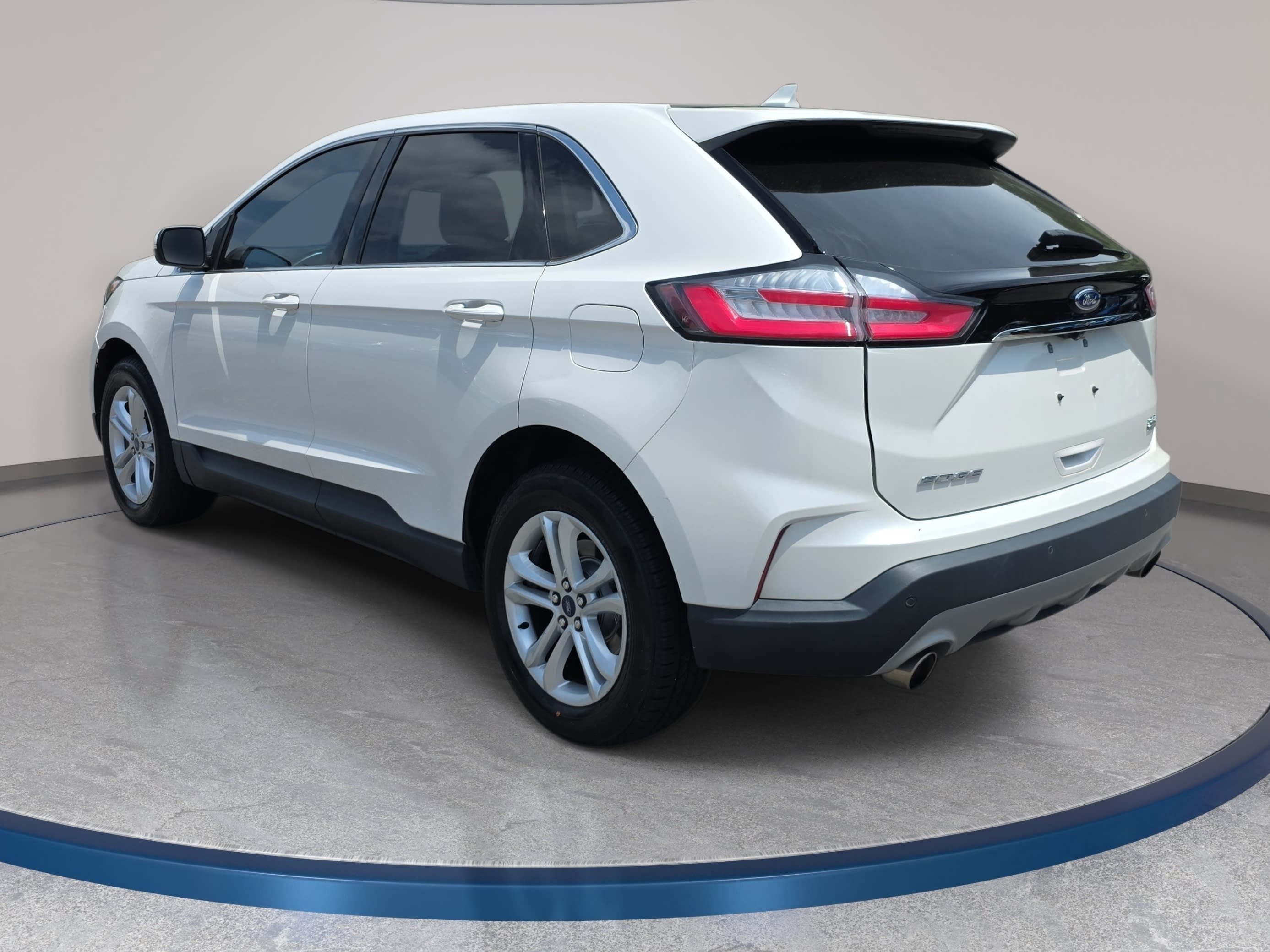 Used 2019 Ford Edge SEL w/ Equipment Group 201A FWD image 7
