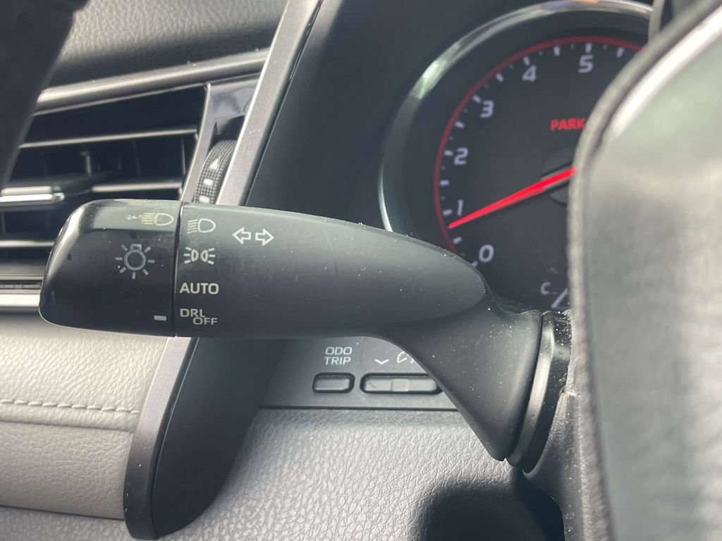 Used 2020 Toyota Camry XSE FWD image 24