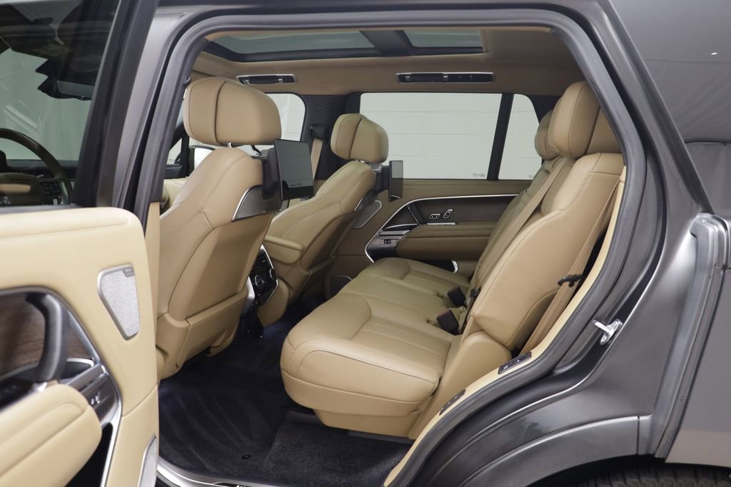 Certified 2025 Land Rover Range Rover Long Wheelbase Autobiography AWD/4WD image 16