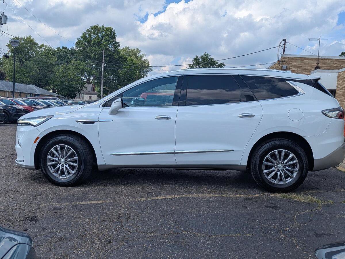Used 2022 Buick Enclave Premium FWD image 5