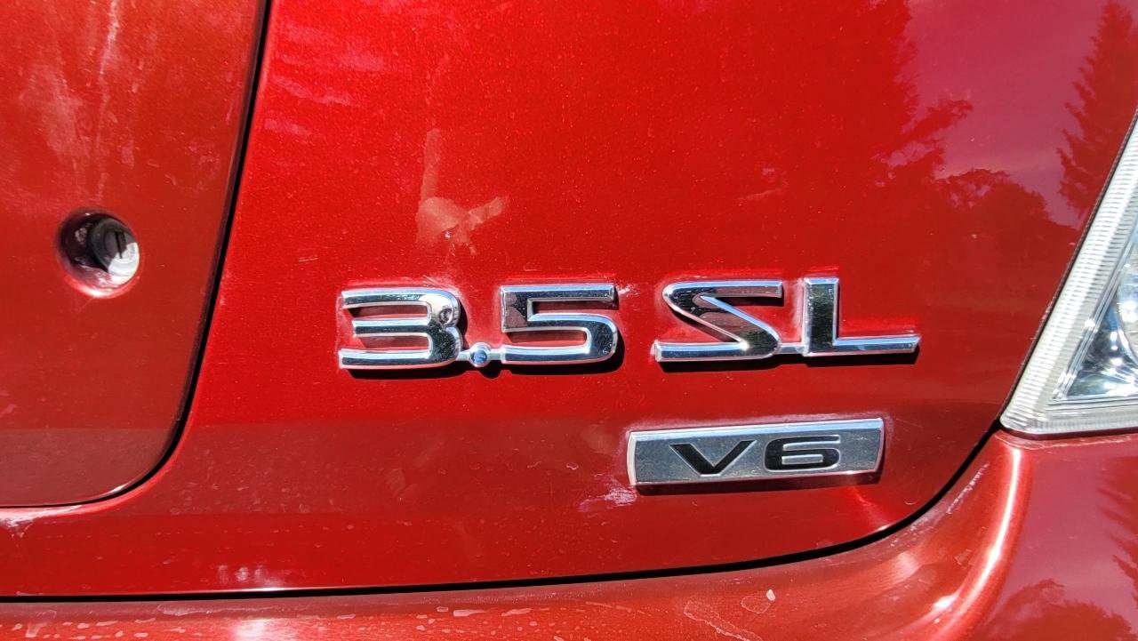 Used 2005 Nissan Altima 3.5 SL FWD image 26